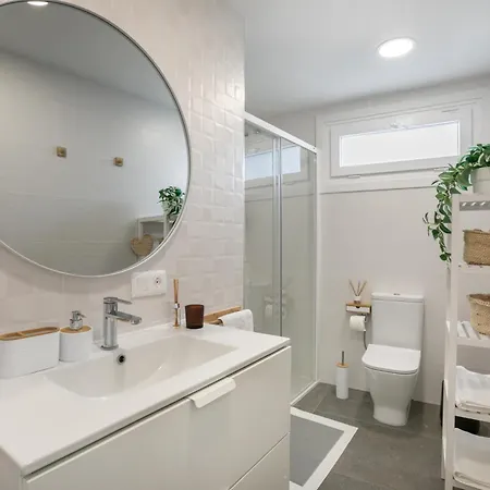 Carlota Caleta de Interián