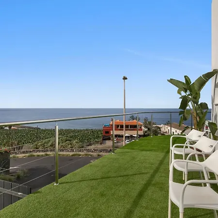 Carlota Caleta de Interián